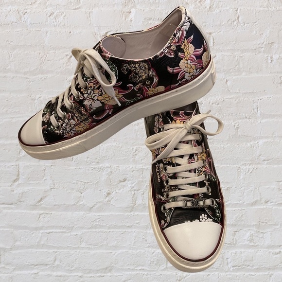 Roberto Cavalli amazing hard to find sneakers - Picture 3 of 13